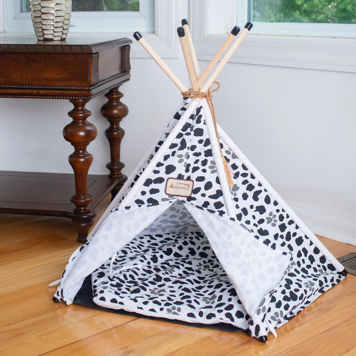 Pet Tent/Teepee Style Cat Bed With Durable Fabric- Model C46